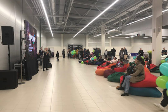 Фотоотчёт открытия ТЦ Яркий 8