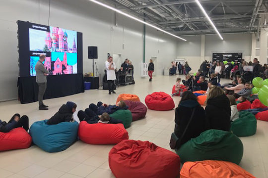 Фотоотчёт открытия ТЦ Яркий 17